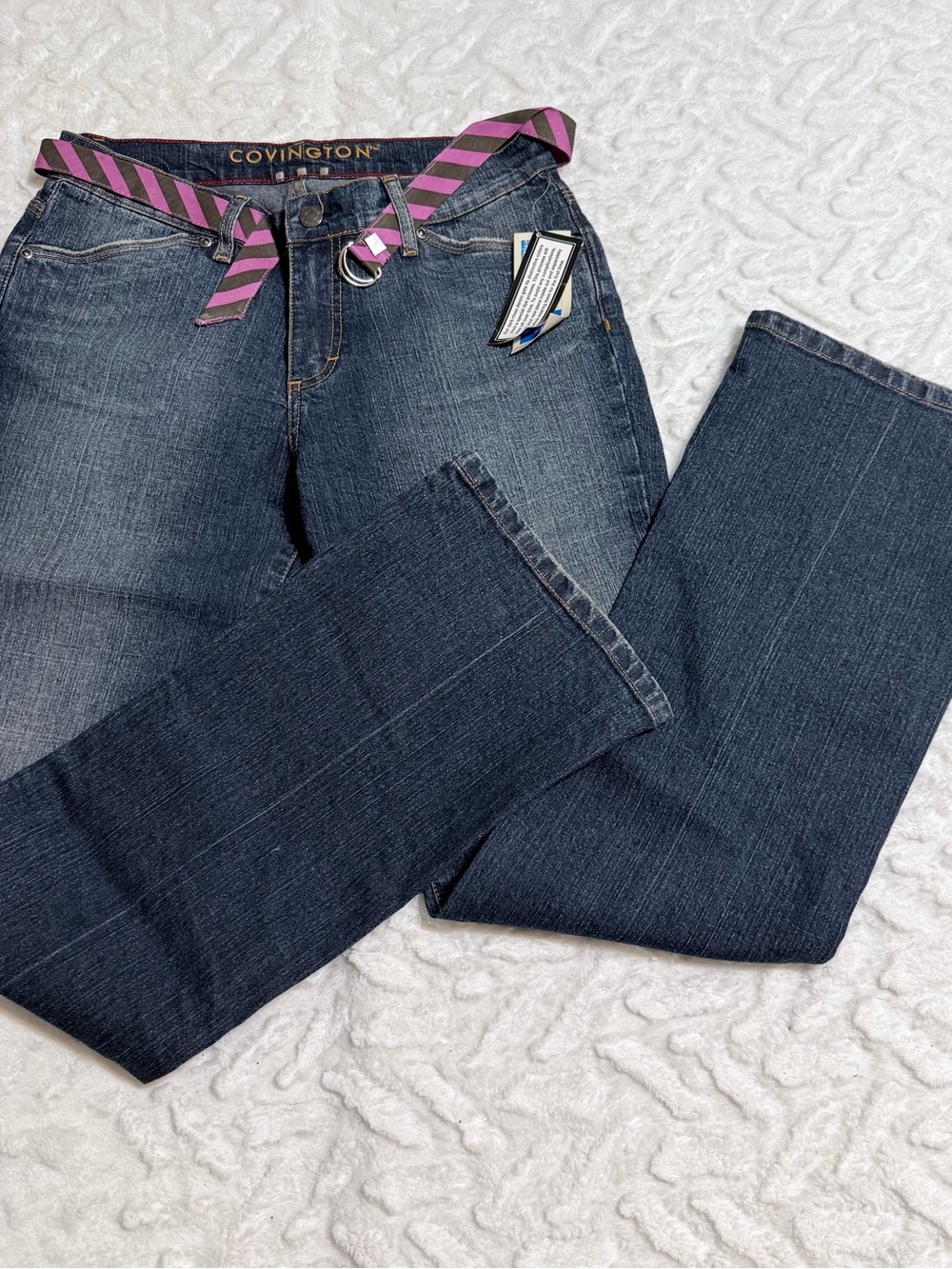 Covington Women's Dark Blue Flare Jeans with Pink Striped Belt - Size 6 - Picture 2 of 16